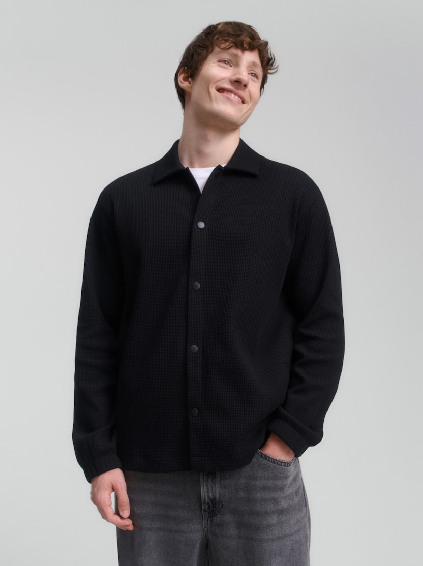 Relaxed Fit Overshirt mit Waffelstruktur von Denim Male, Black
