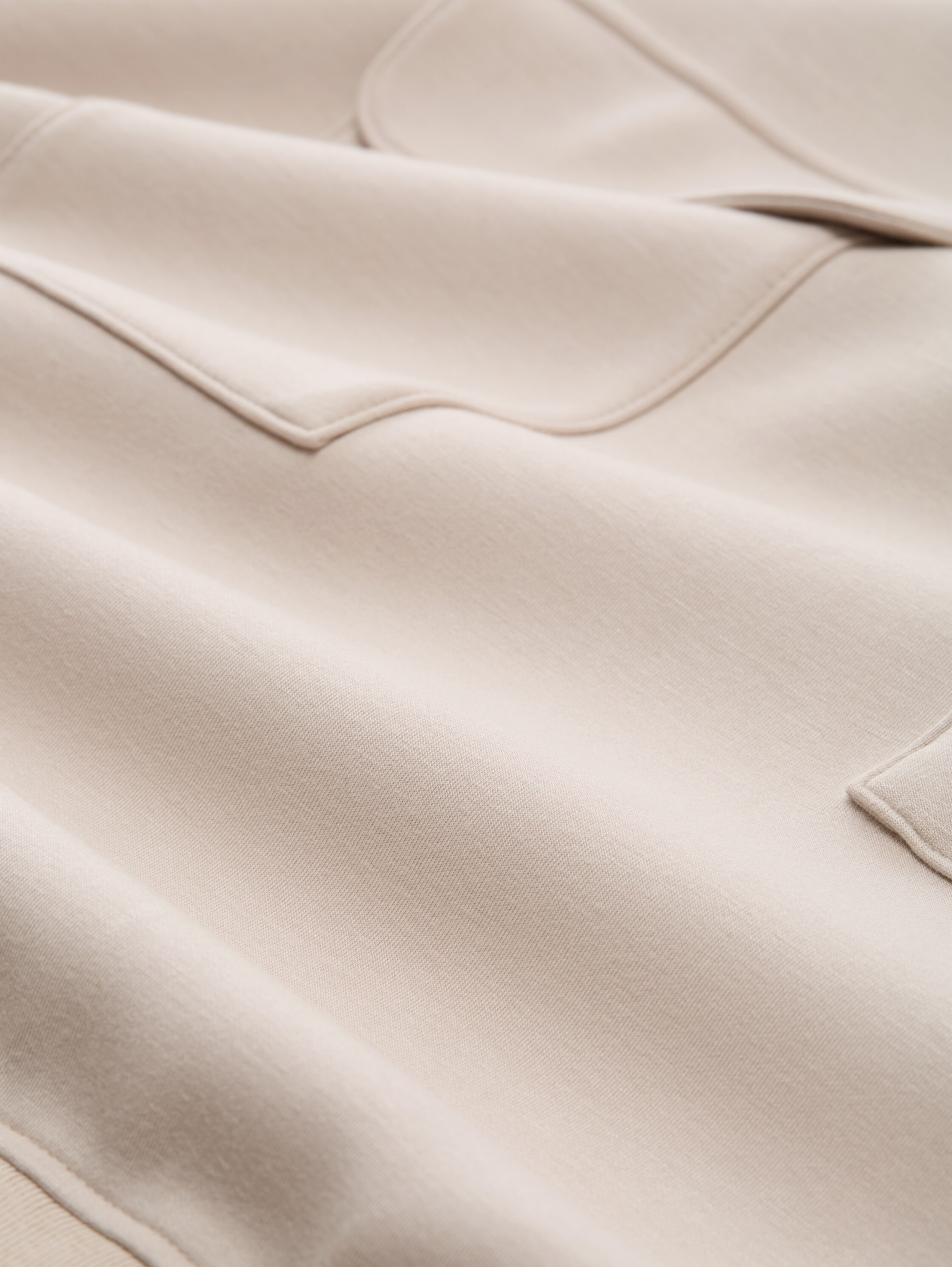 Loose Fit Troyer Sweatshirt aus Scuba - cloud grey - Material-Ansicht