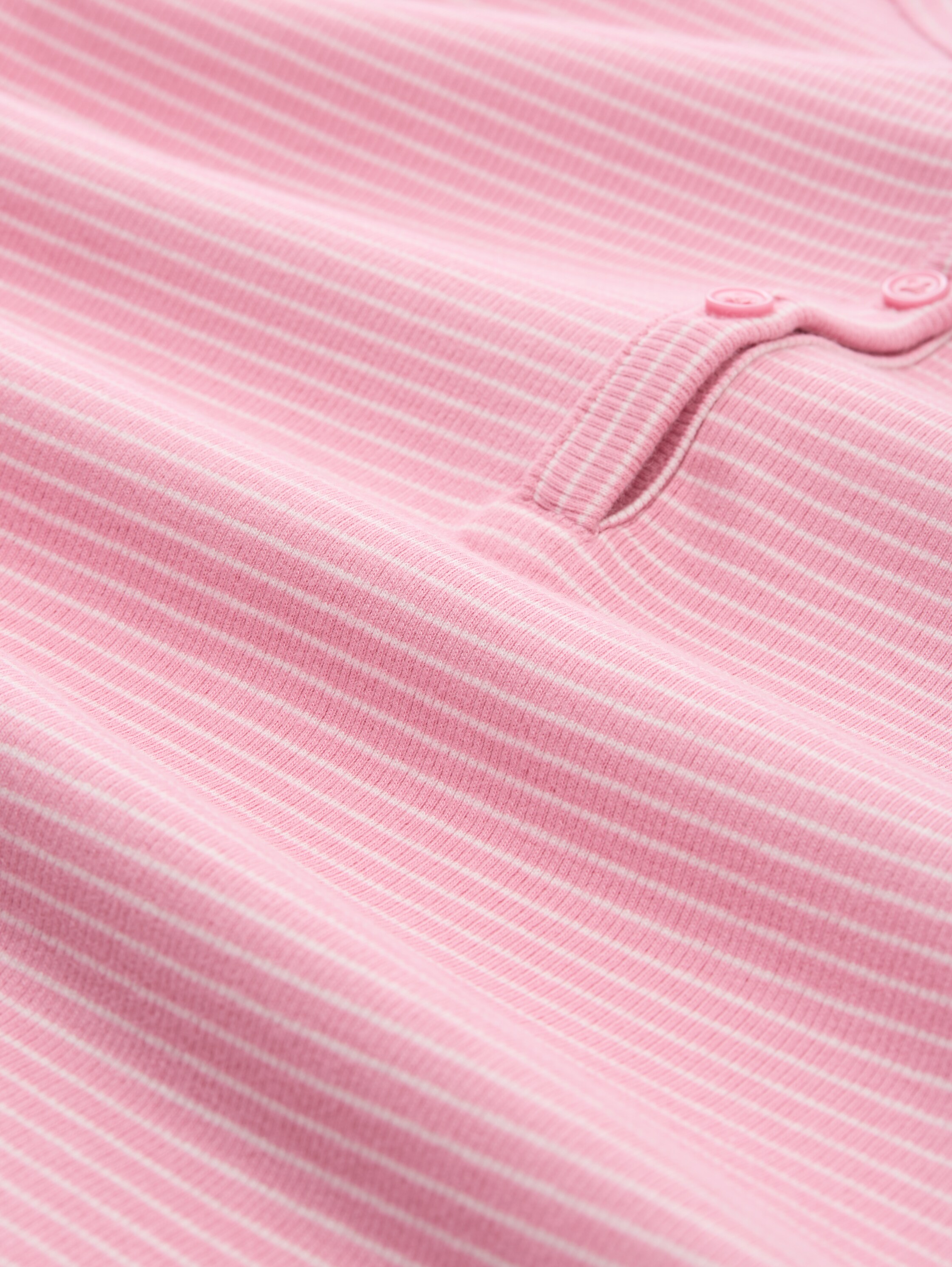 Slim fit Henley-shirt met lange mouwen en streepjesmotief - pink white stripe - Materiaalweergave