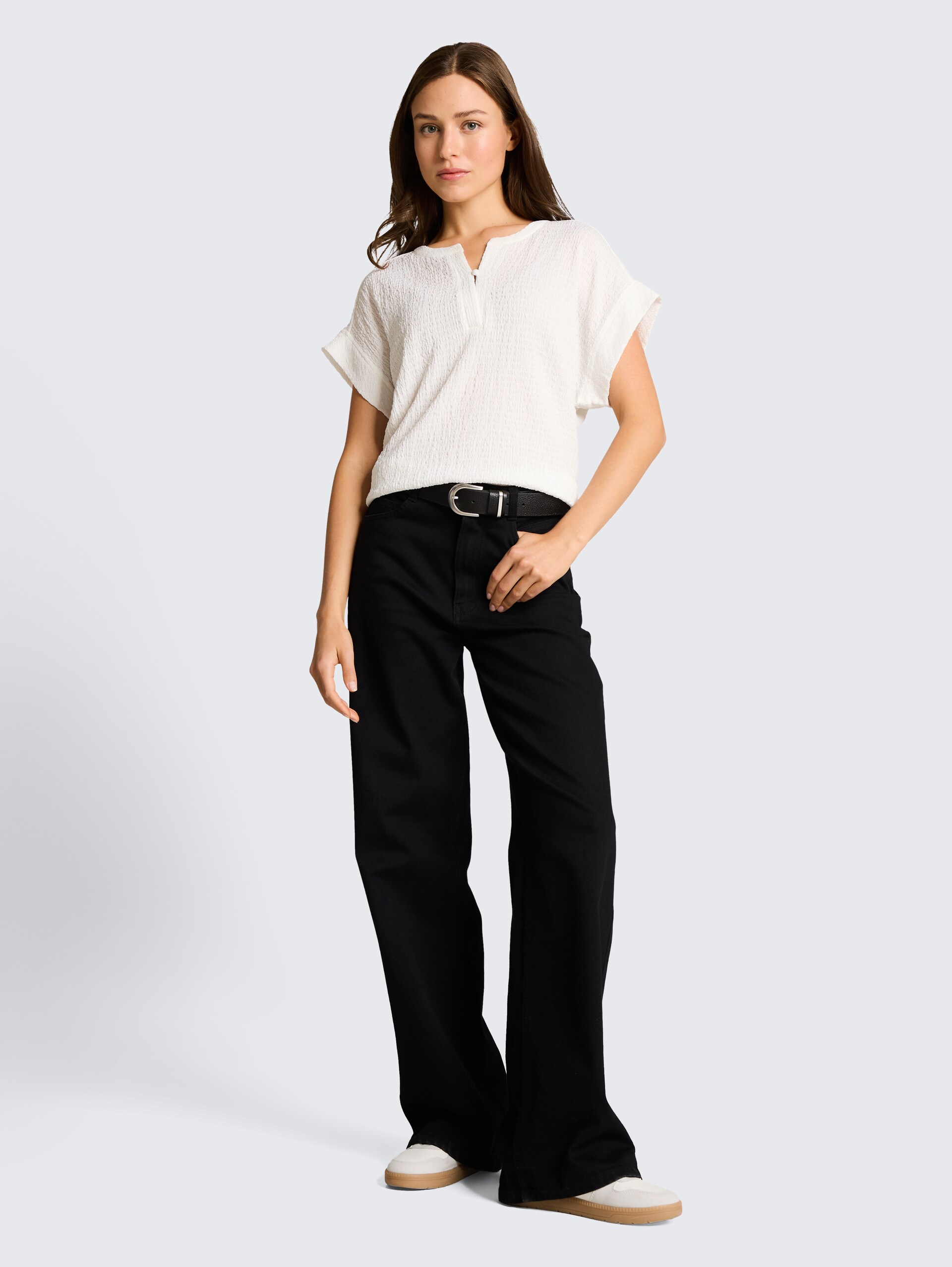 Crinkle T-shirt - Whisper White - Model vooraanzicht