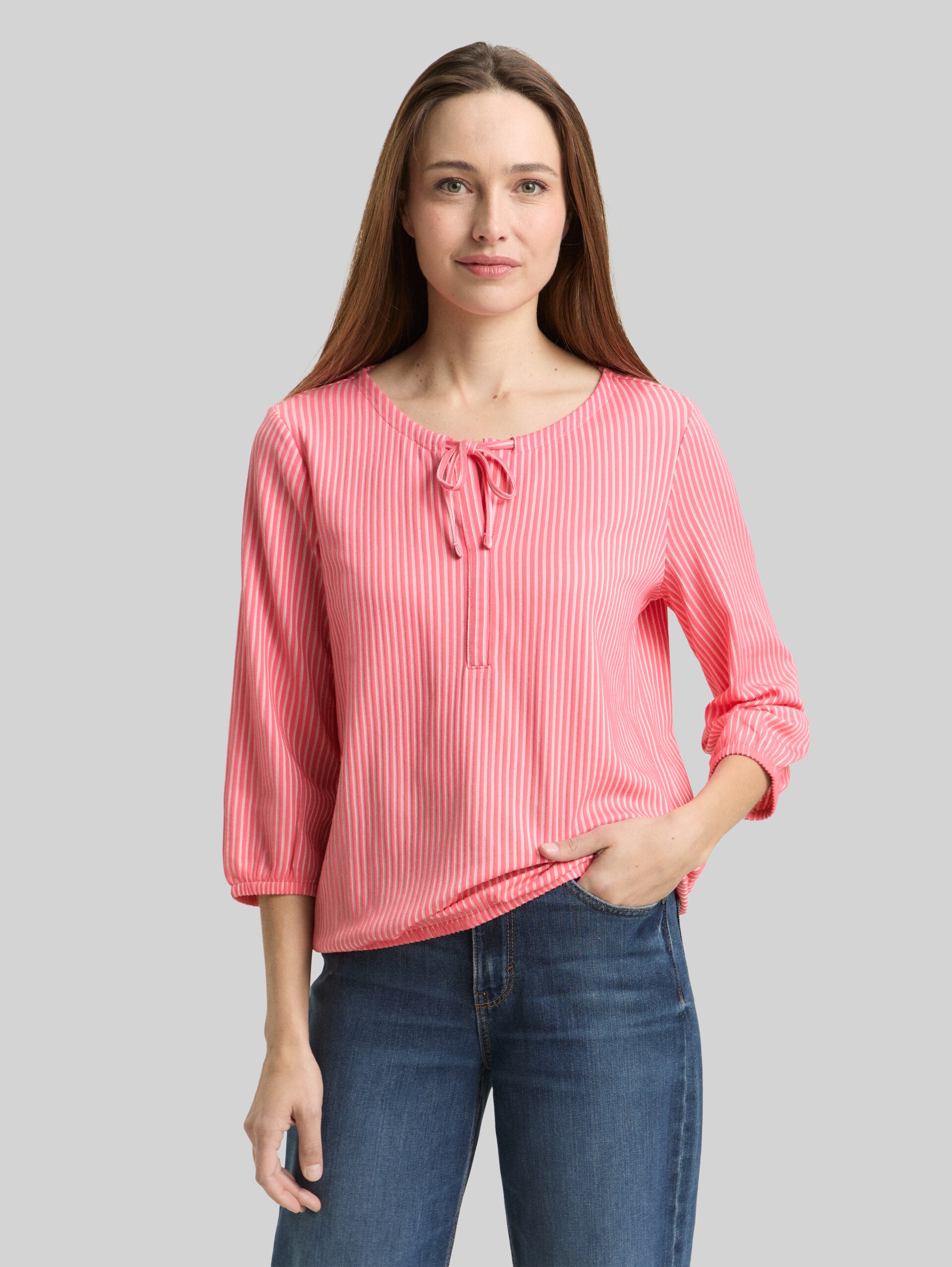 Blouse shirt with striped pattern - soft coral pink white stripe - Neckline model front view