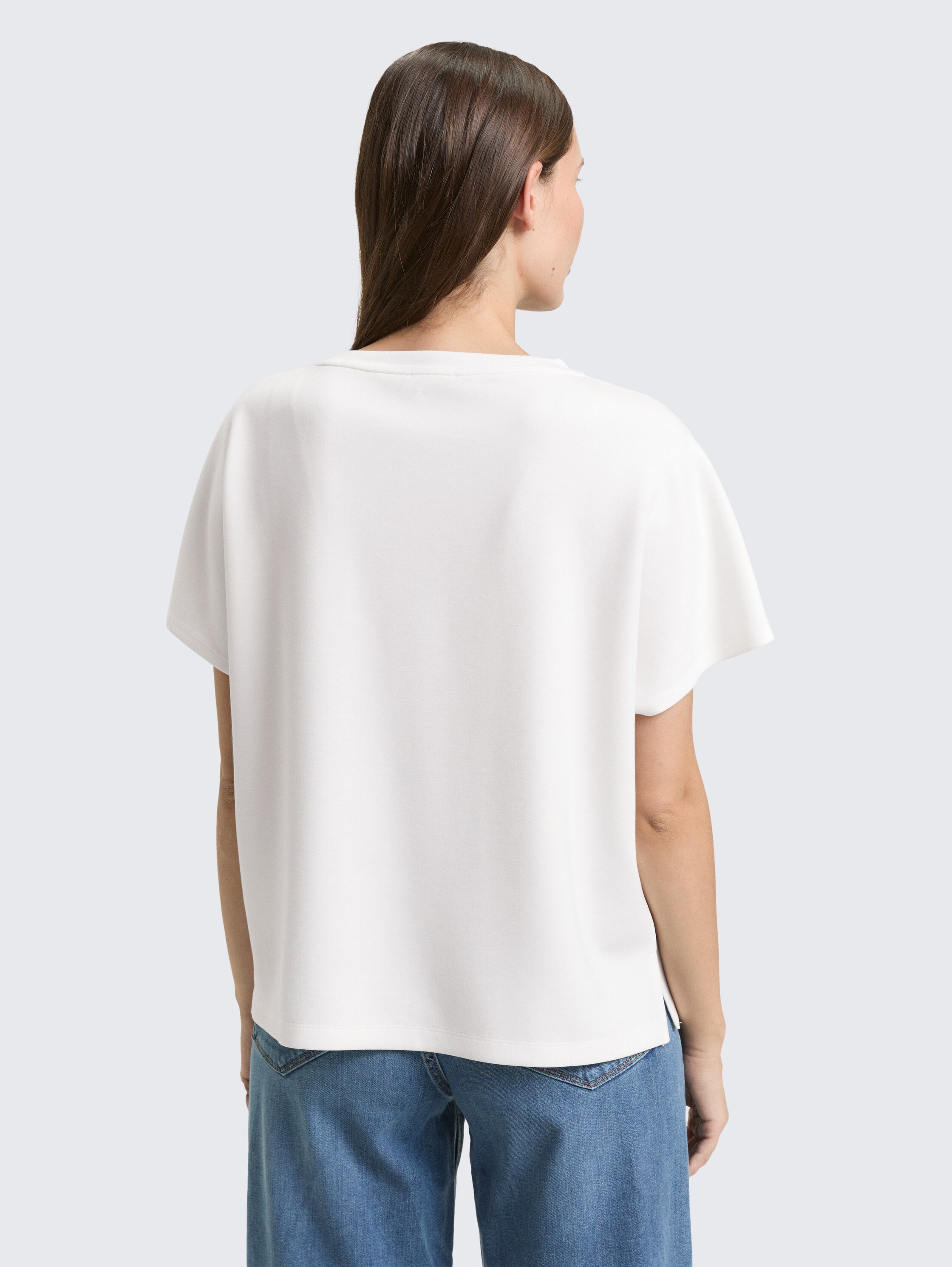 T-shirt ample en scuba avec poche poitrine - Whisper White - Découpe Vue arrière du modèle