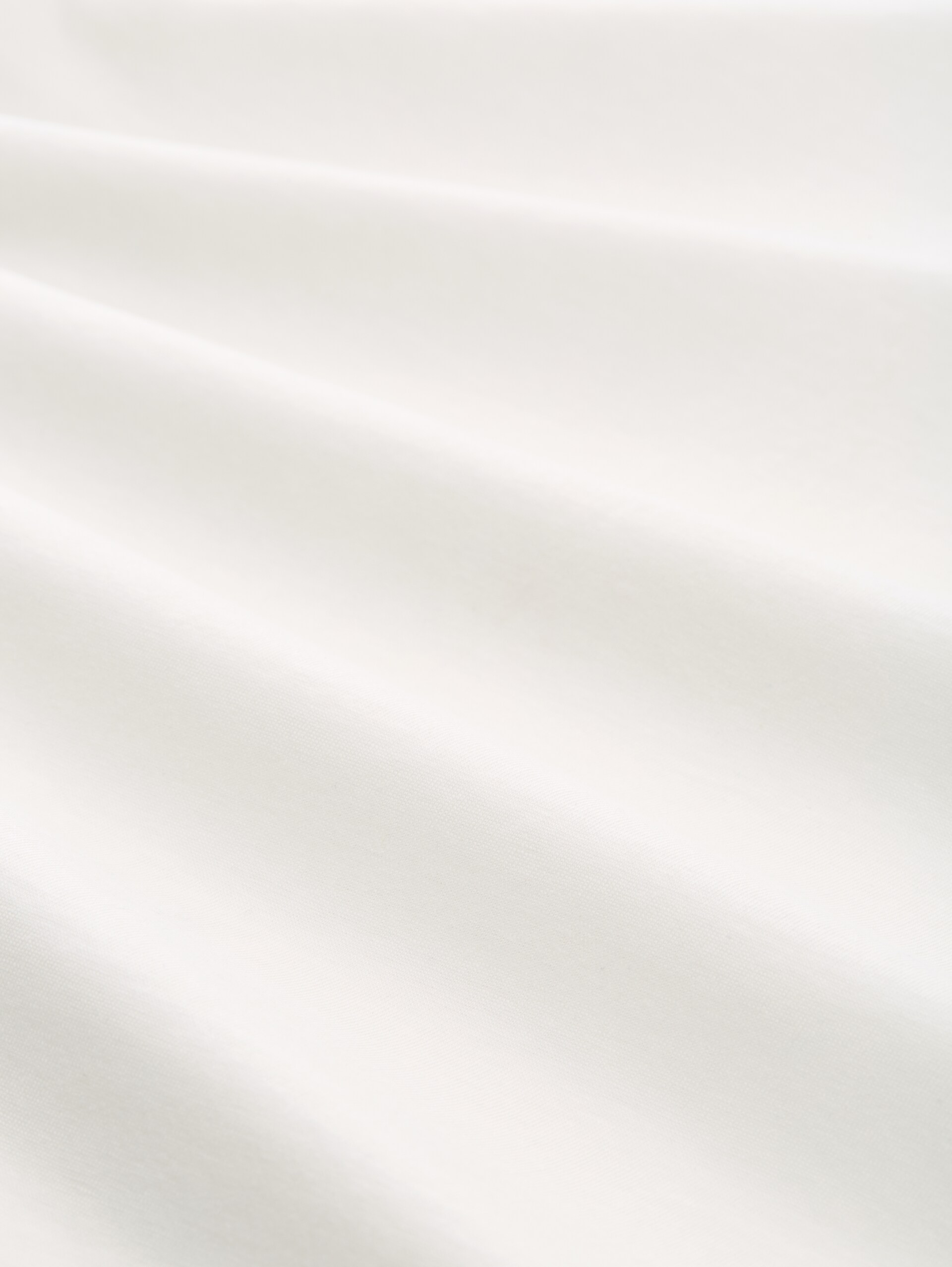 T-Shirt mit Stickerei - Soft Clear White - Material-Ansicht