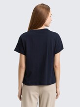 T-shirt avec broderie - sky captain blue - Découpe Vue arrière du modèle