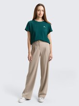T-shirt avec broderie - Deep Meadow Green - Vue de face du modèle