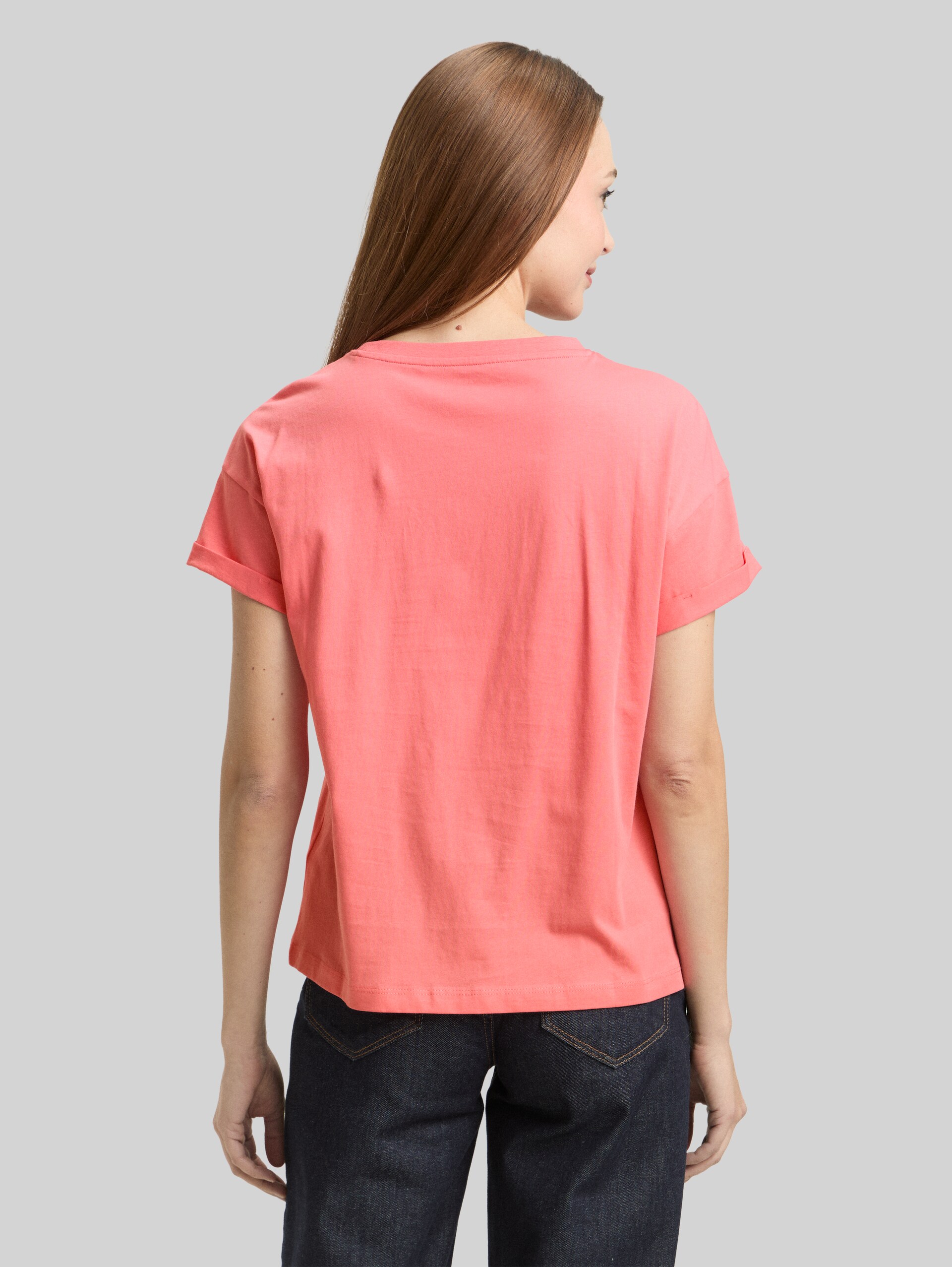 T-shirt with embroidery - soft coral pink - Neckline model-back view