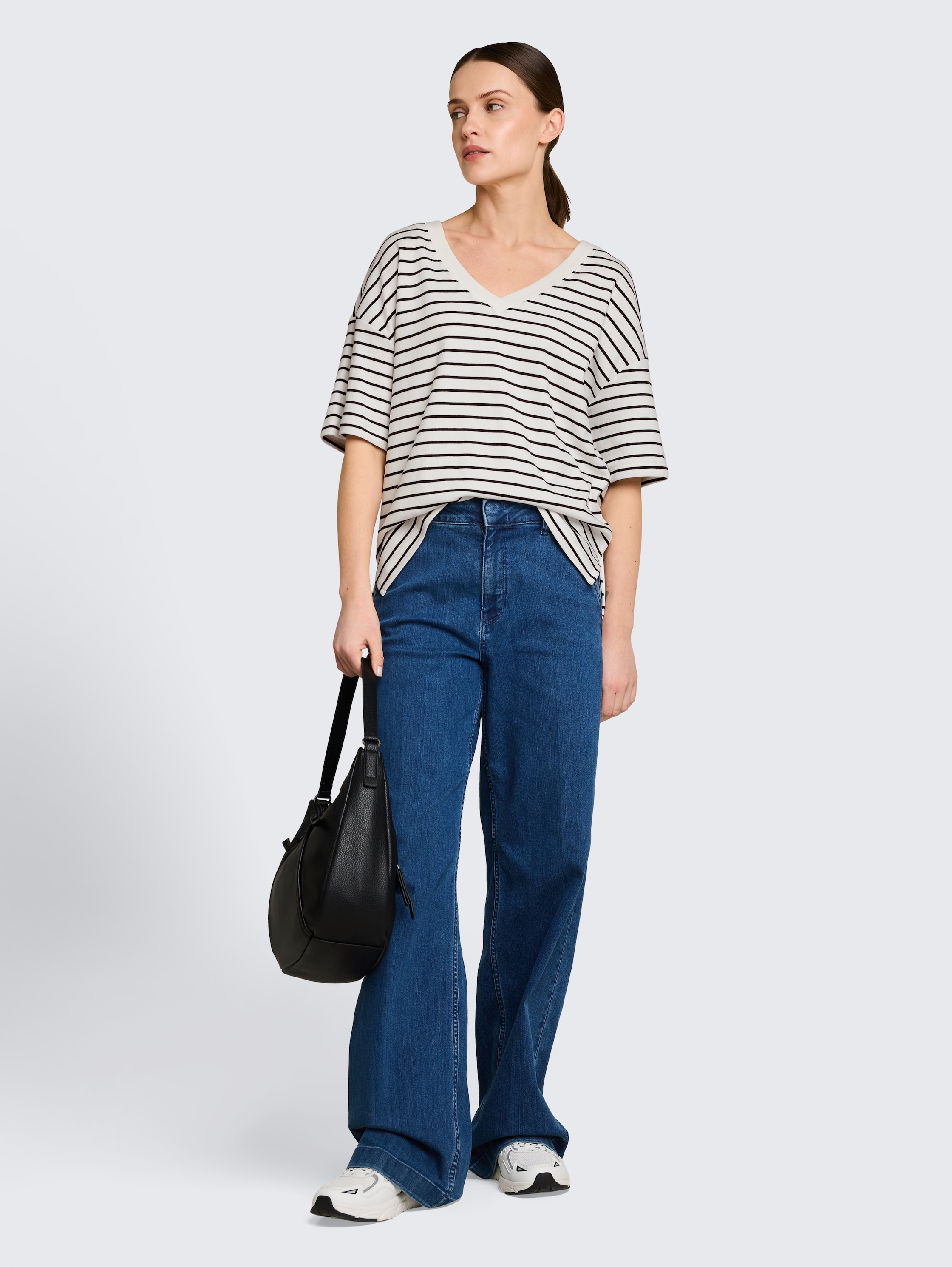 Oversized T-shirt met streepjesmotief - white_navy_irregular_stripe - 
