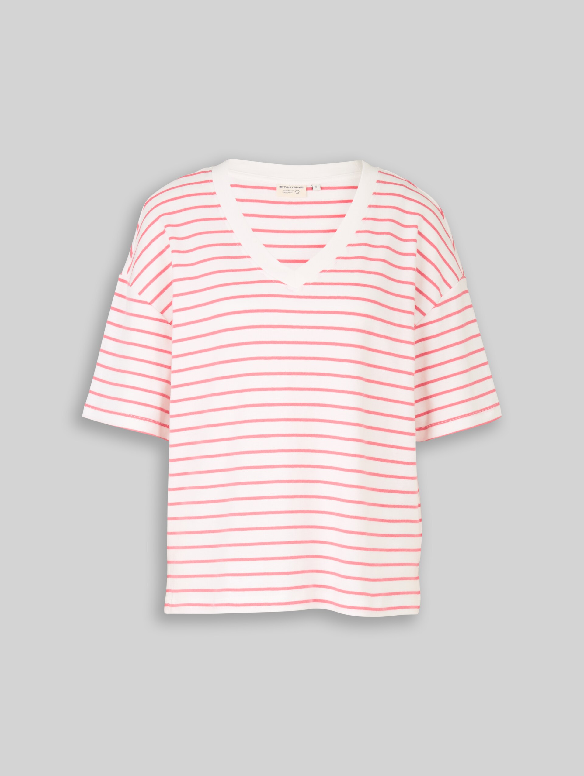 Oversized T-shirt with striped pattern - white coral irregular stripe - Front product view