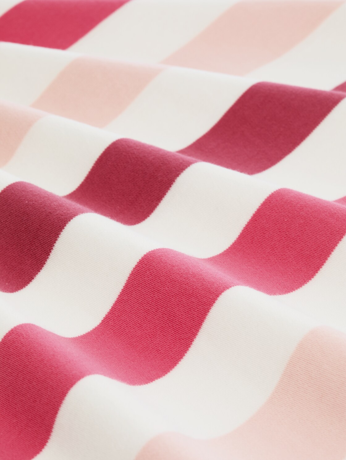 Plus Size - T-Shirt aus Baumwolle - coral offwhite stripe - Material-Ansicht