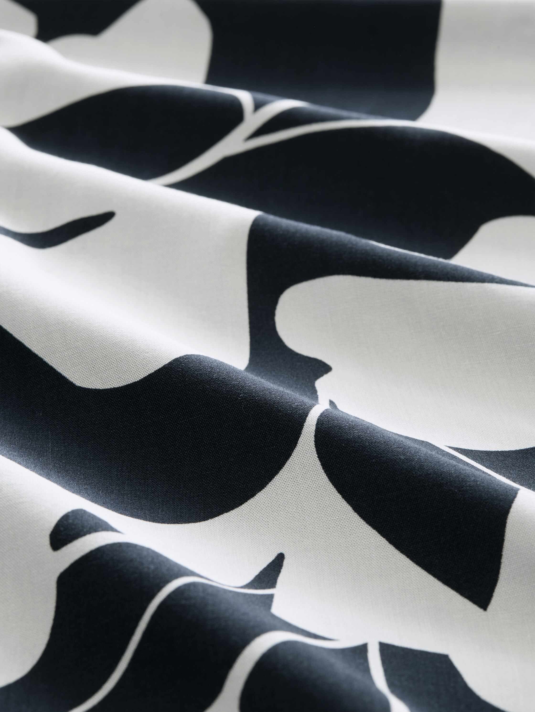 Plus Size - T-shirt in a mix of materials - big_navy_ginkgo - 