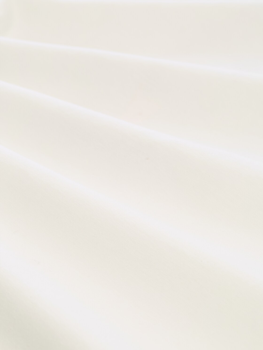 Plus Size - T-Shirt mit Print - Whisper White - Material-Ansicht