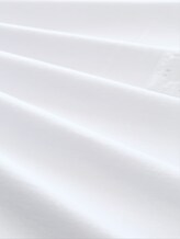 Plus Size - Boxy Fit T-Shirt mit Brusttasche - White - Material-Ansicht