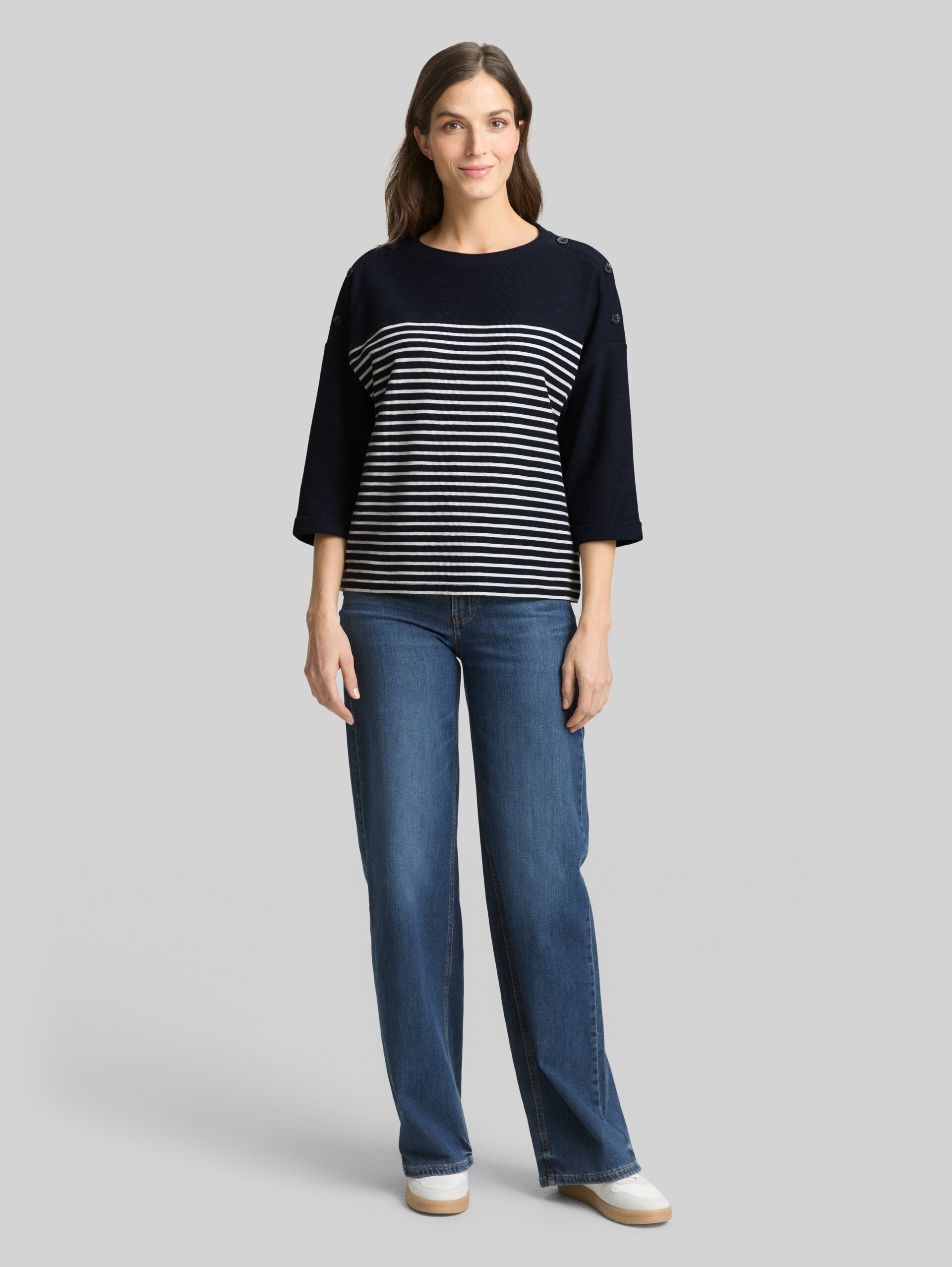 Long-sleeved shirt with striped pattern - navy blue offwhite stripe - Model front view