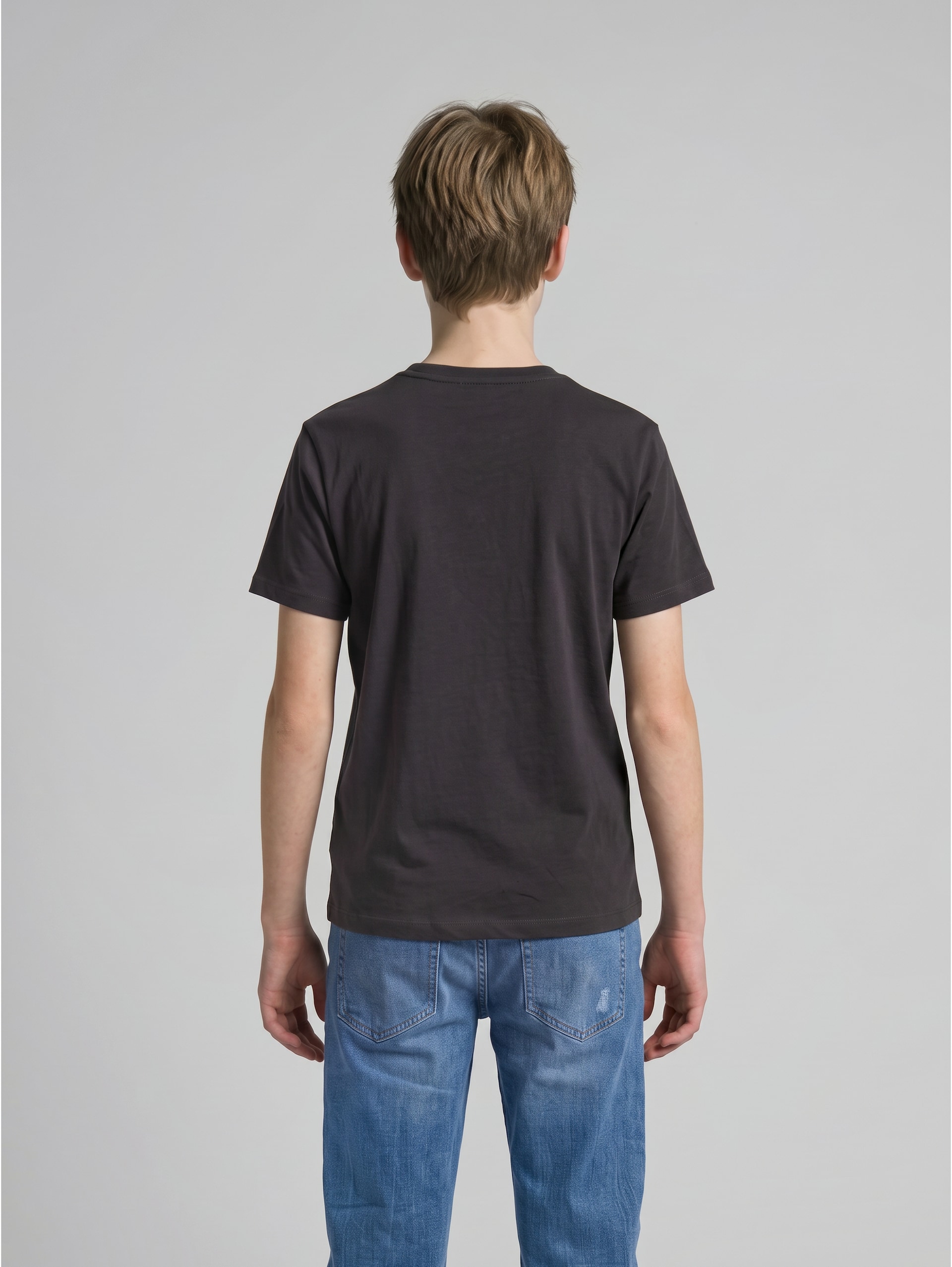 T-Shirt mit Print aus Baumwolle - coal grey - Auschnitt Model-Rückansicht