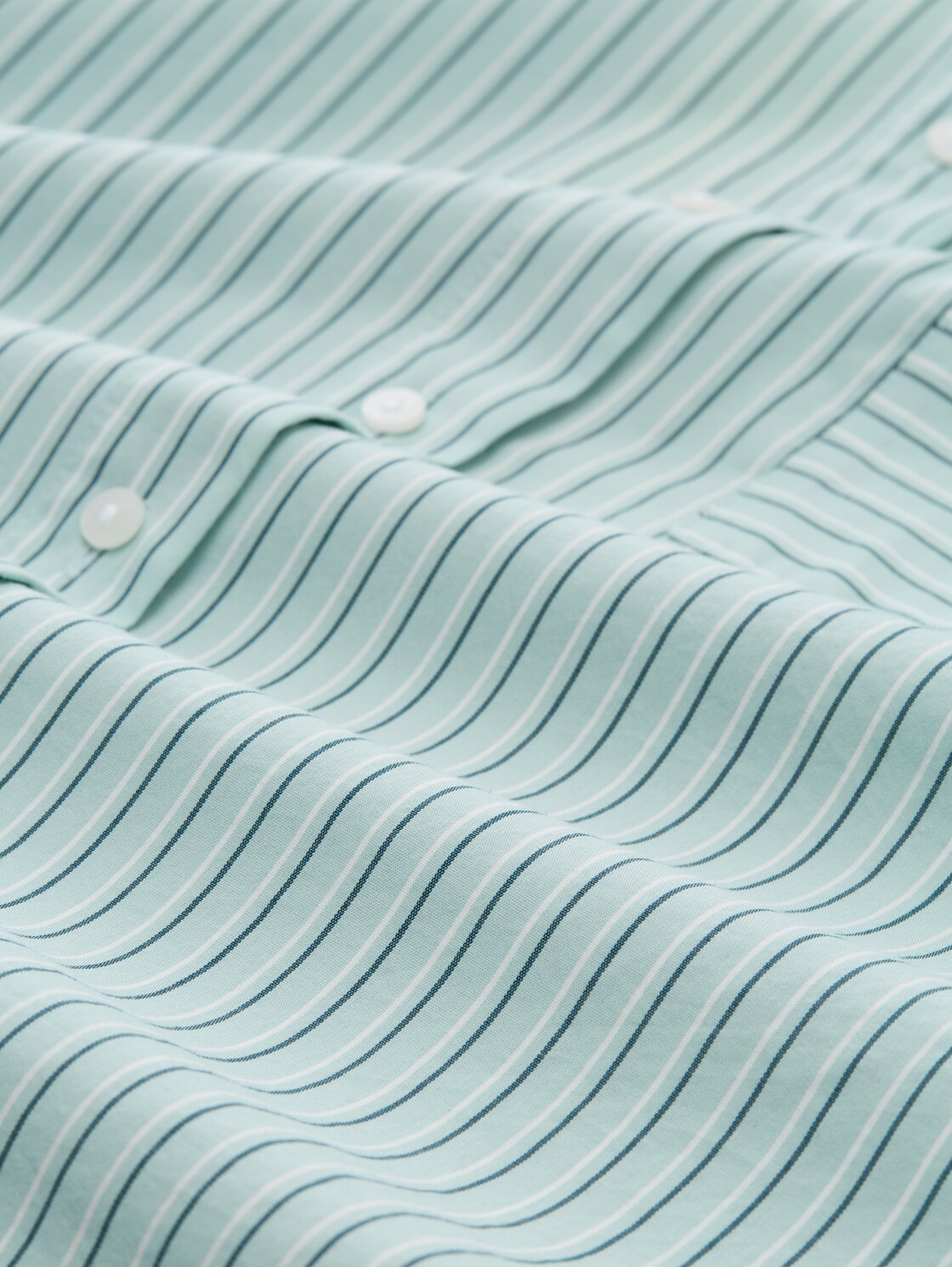 Plus Size - Oversize Hemdbluse mit Herz-Stickerei - blue haze irregular stripe - Material-Ansicht