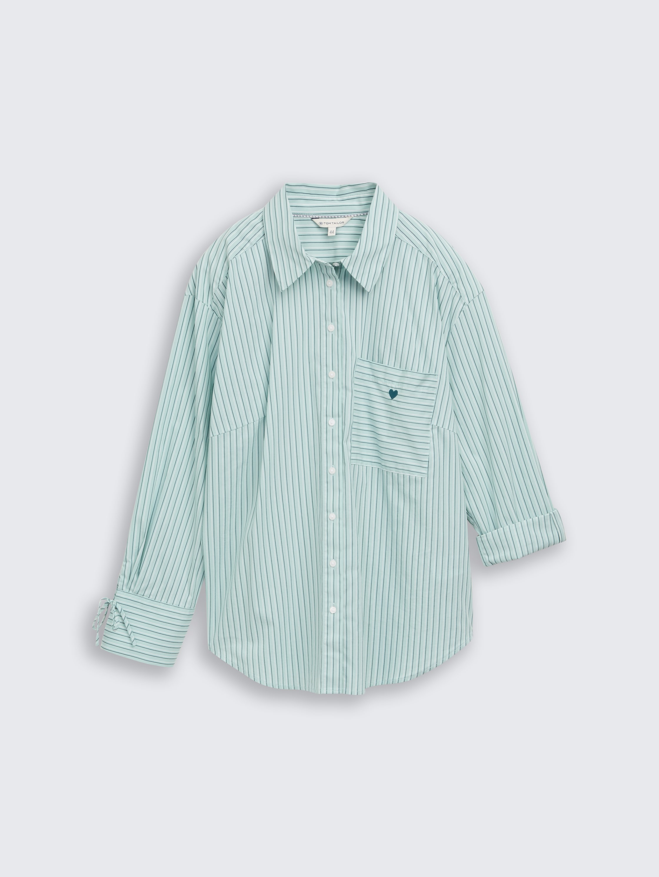 Plus Size - Oversize Hemdbluse mit Herz-Stickerei - blue haze irregular stripe - Vorder-Produkt-Ansicht