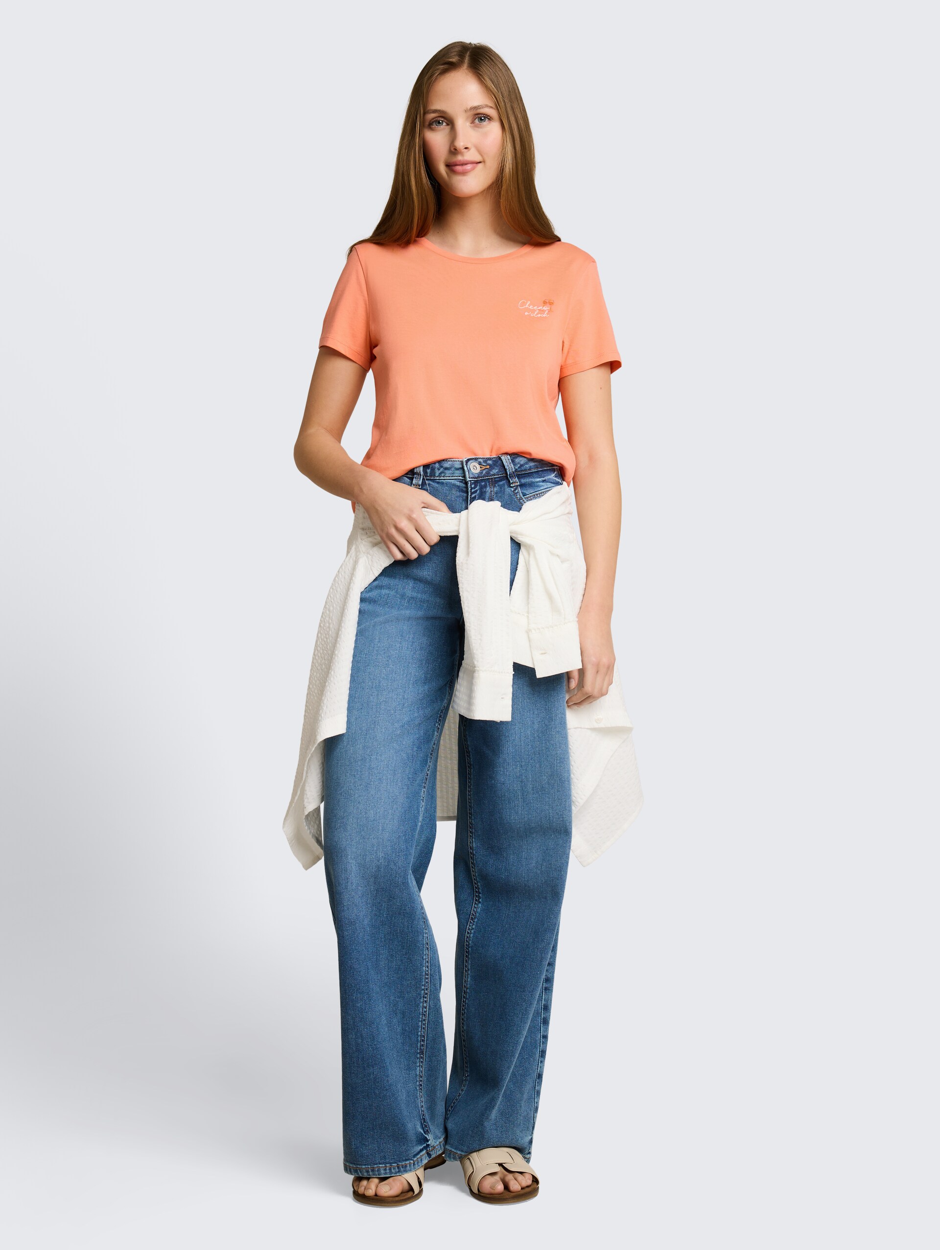 T-shirt met borduursel - bright coral - Model vooraanzicht
