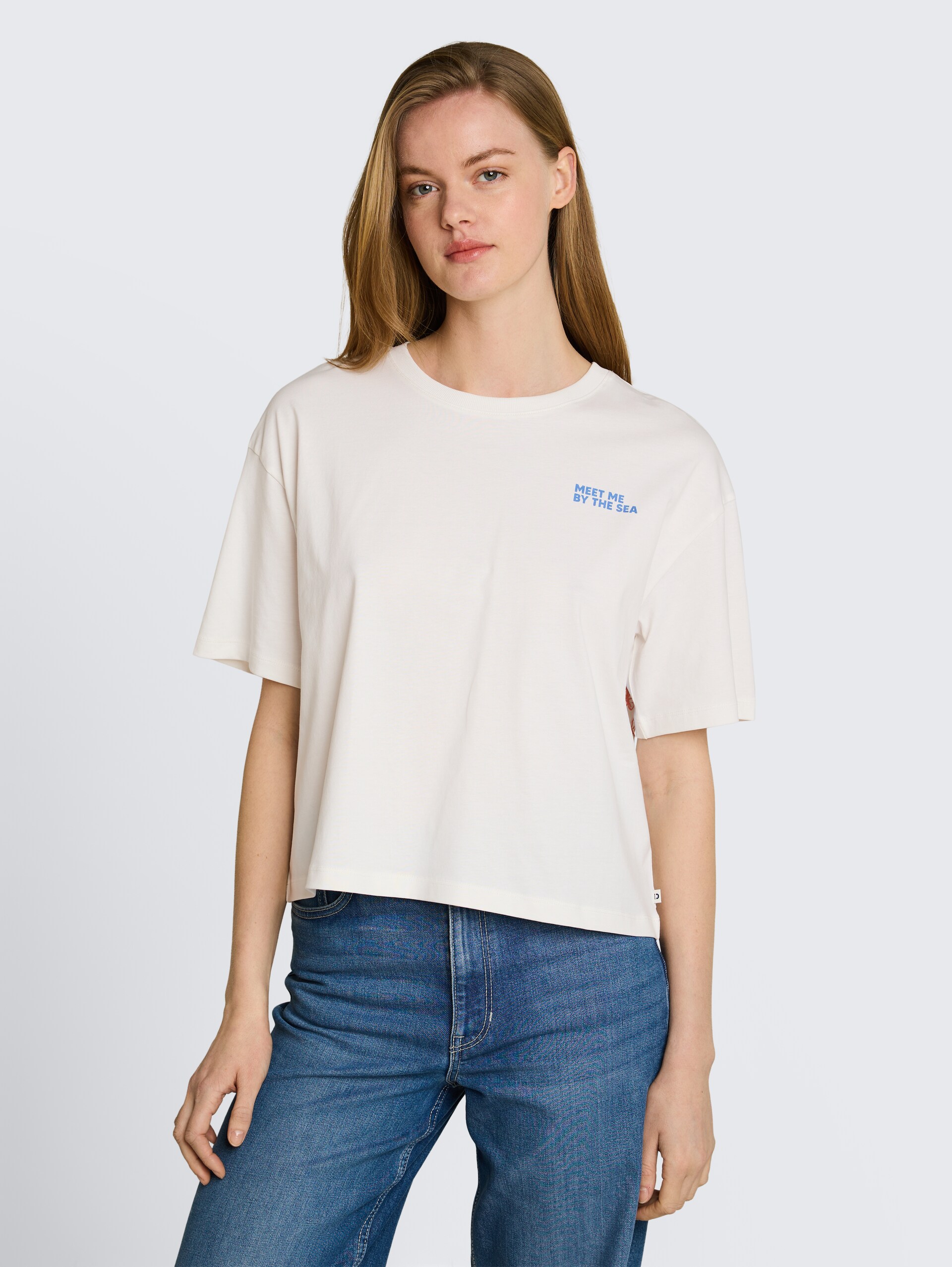 T-shirt met boxy pasvorm en print op de rug - off white - Nek model vooraanzicht