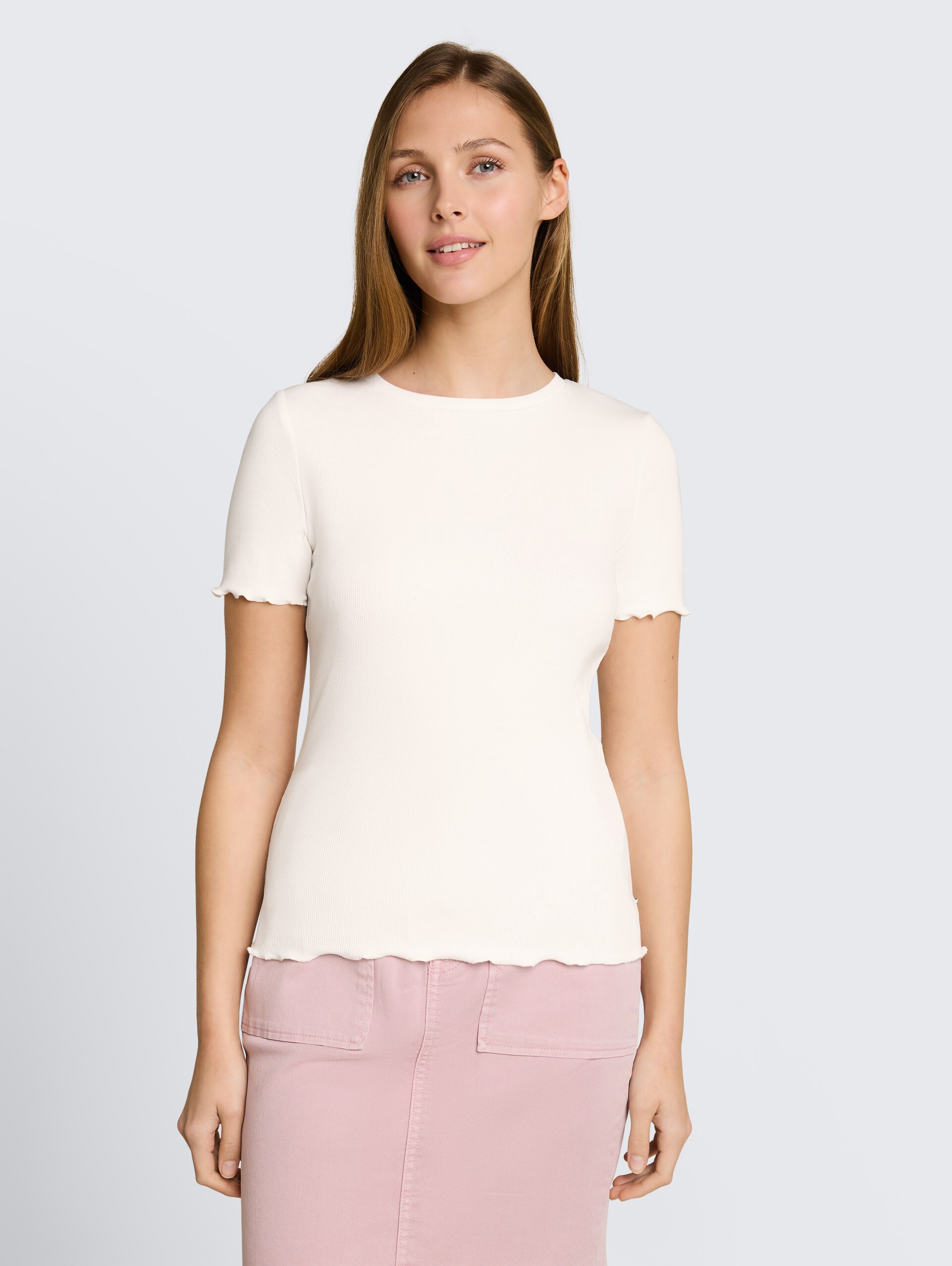 Slim fit T-shirt met ribbelstructuur - off white - Nek model vooraanzicht