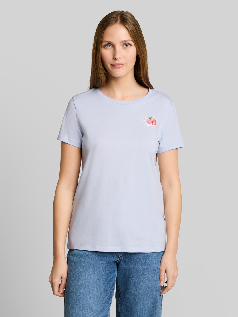 T-Shirt mit Print von Denim Female, mountain sky blue