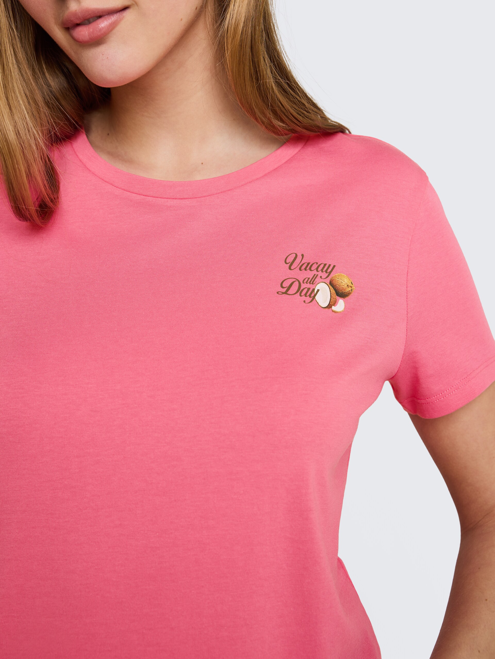 T-Shirt mit Print - soft bright pink - Detail-Model-Ansicht
