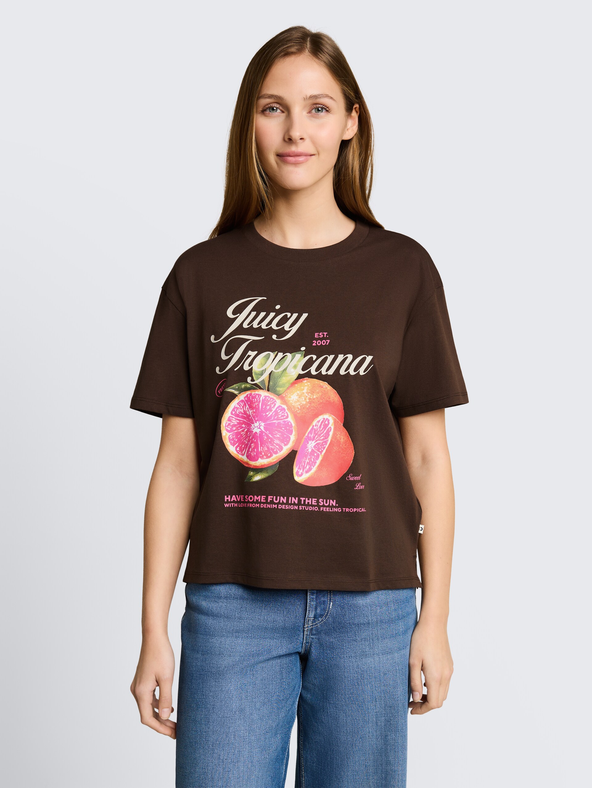 T-shirt met boxy fit en print - cool dark brown - Nek model vooraanzicht