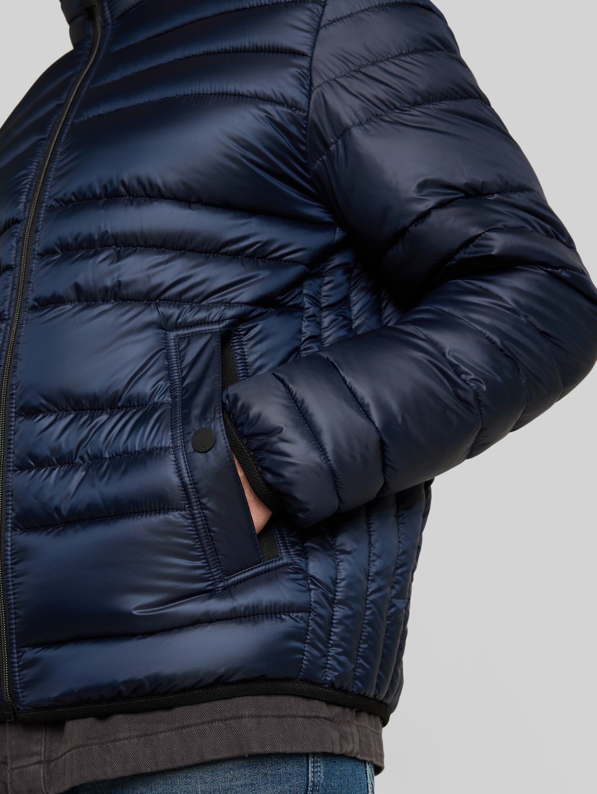Veste matelassée légère à col montant - sky captain blue - Vue détaillée du modèle
