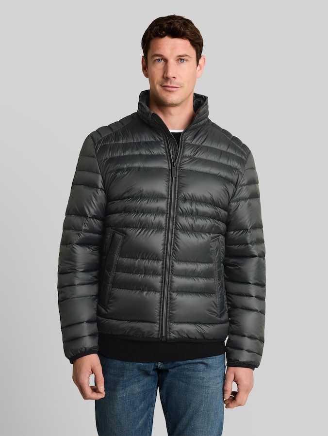 Lightweight Steppjacke mit Stehkragen von Men, Darkest Olive