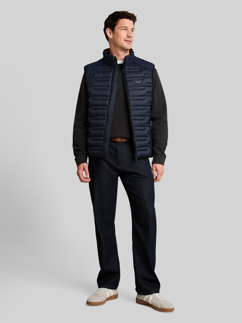 Hybrid Steppweste mit Stehkragen von Men, sky captain blue