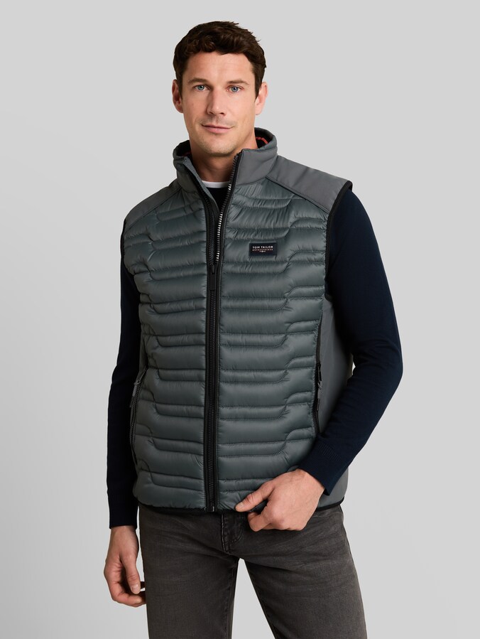 Hybrid Steppweste mit Stehkragen von Men, Darkest Olive