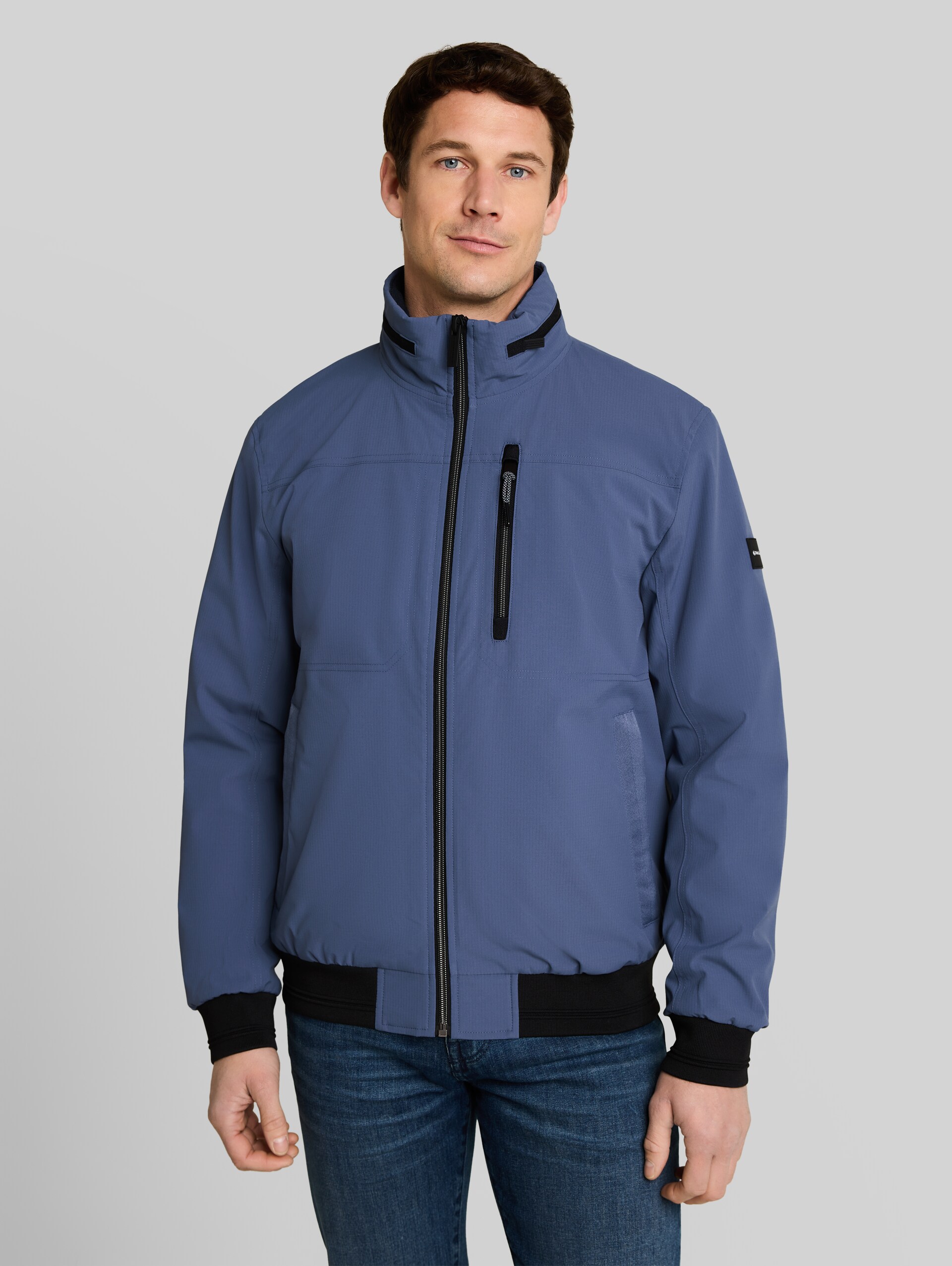 Blouson met opbergbare capuchon - Vintage Indigo Blue - Model vooraanzicht