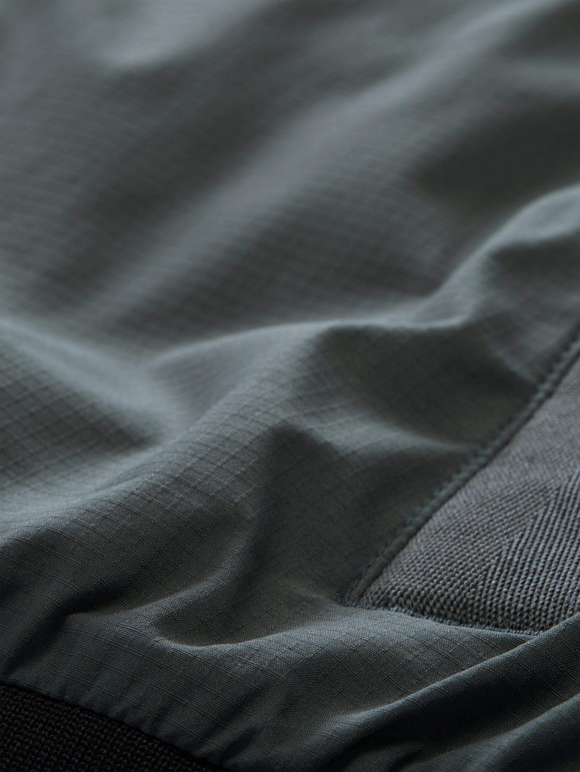 Blouson met opbergbare capuchon - Darkest Olive - Detailaanzicht product