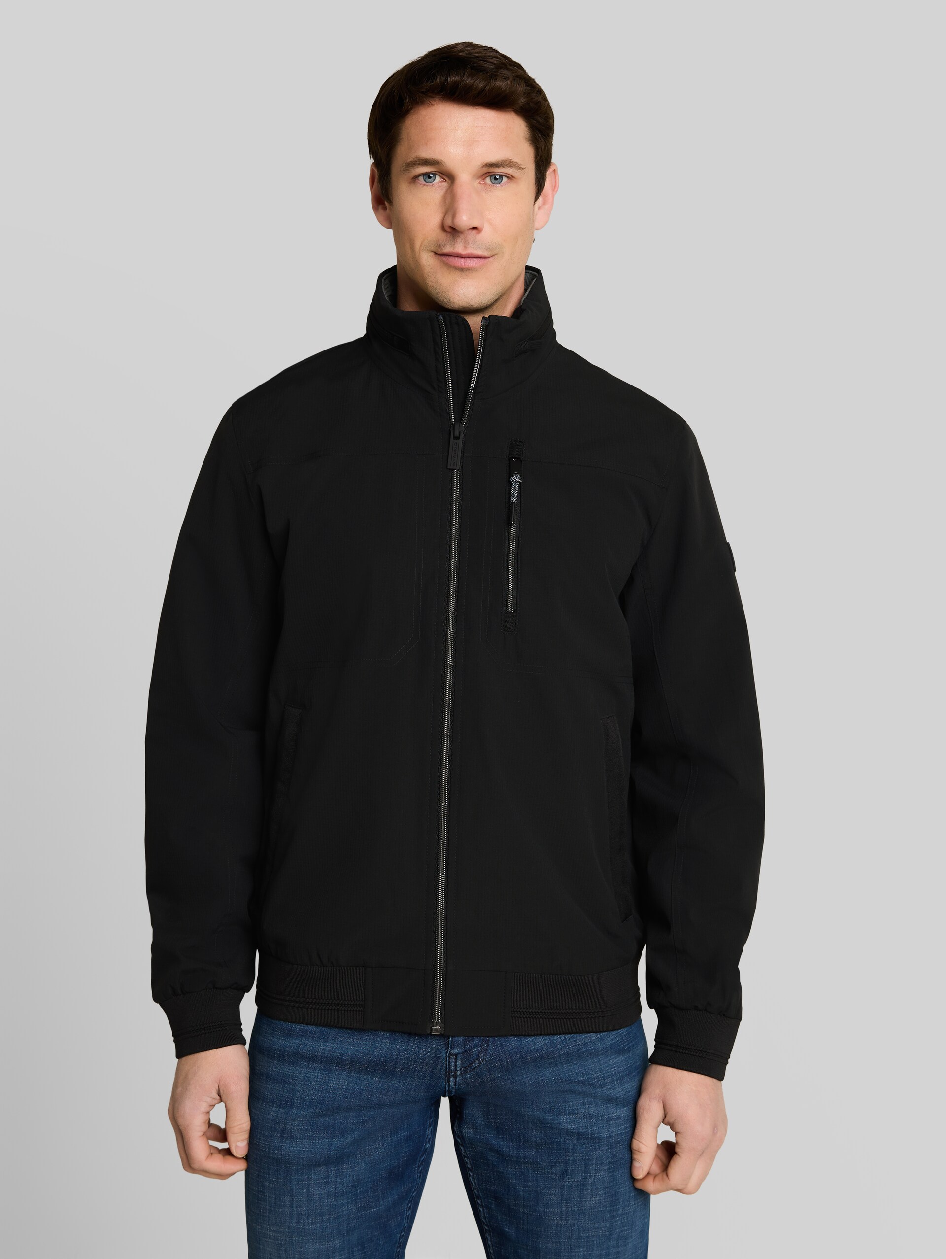 Blouson met opbergbare capuchon - Black - Model vooraanzicht