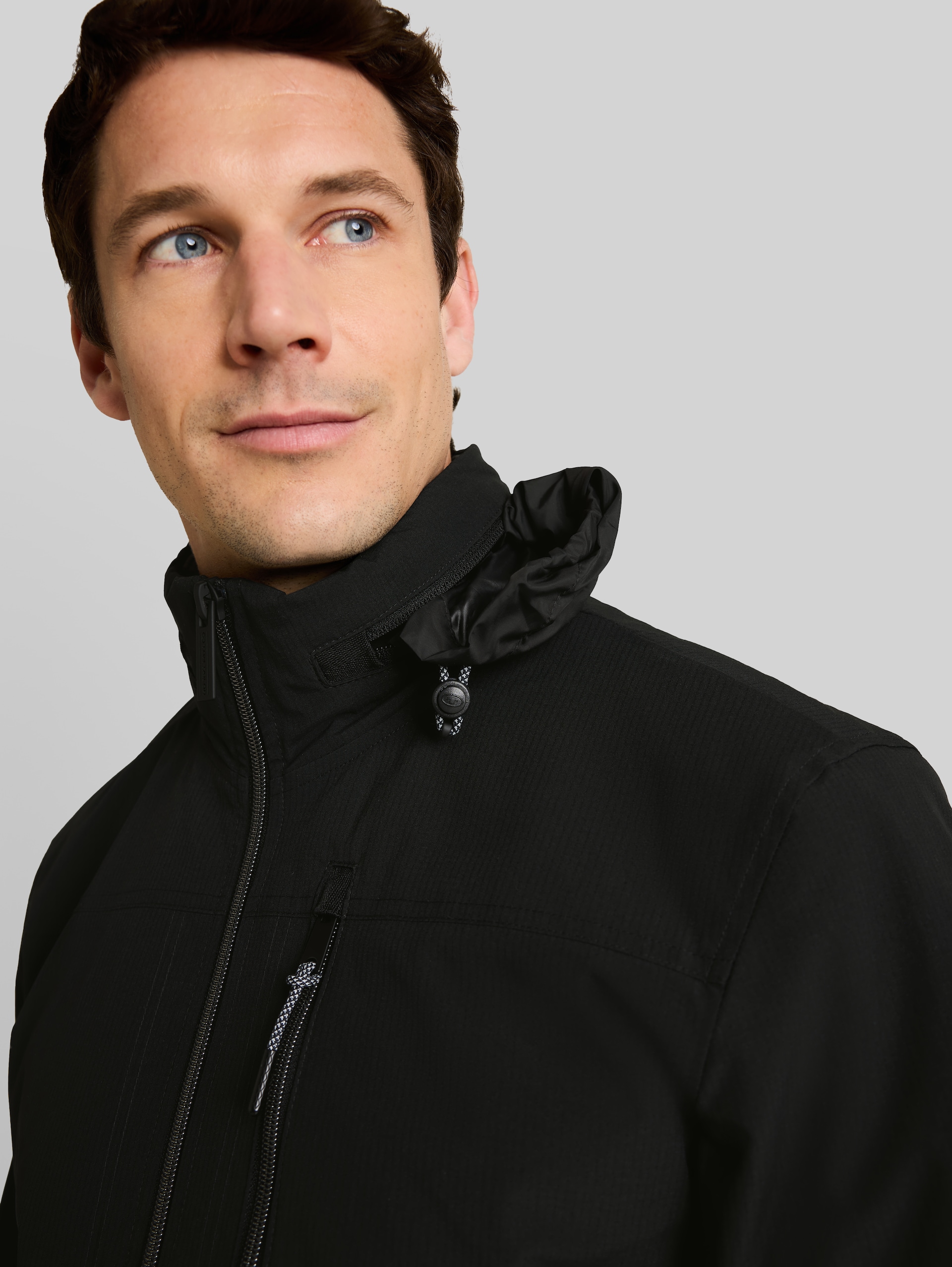 Blouson met opbergbare capuchon - Black - Detailaanzicht model