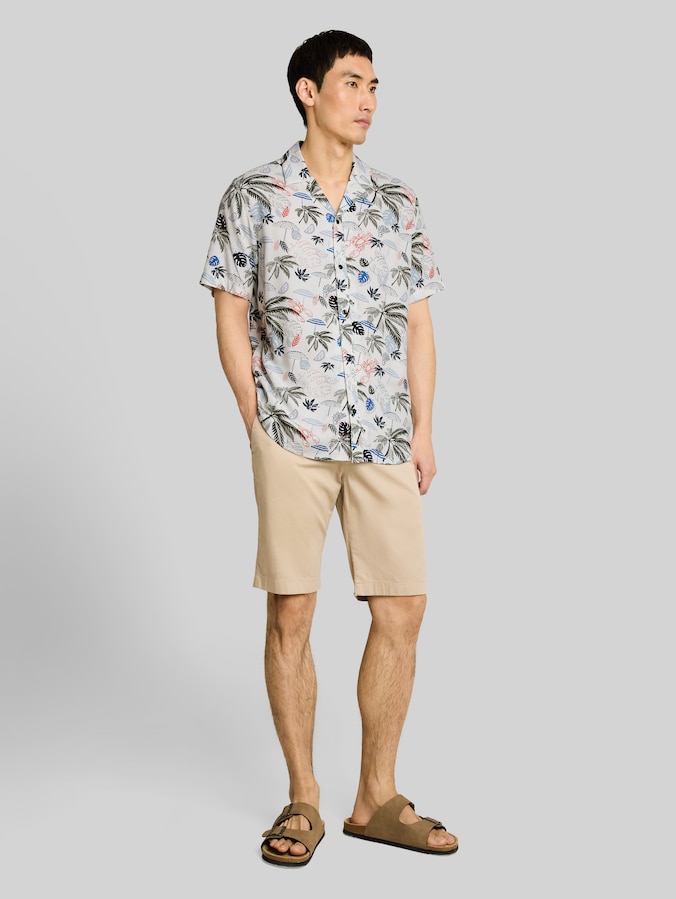 Regular Fit Resort Kurzarmhemd aus Viskose von Men, off white beach design