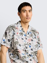 Regular fit resort-overhemd met korte mouwen van viscose - off white beach design - Detailaanzicht model