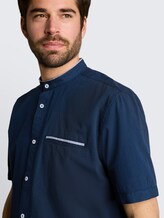 Regular Fit Kurzarmhemd mit Stehkragen - navy small stripe - Detail-Model-Ansicht
