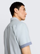 Regular fit overhemd met korte mouwen en borstzak - light blue structure - Detailaanzicht model