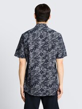 Regular fit overhemd met korte mouwen en patroon - navy palm hibiscus design - Neklijn model-achteraanzicht