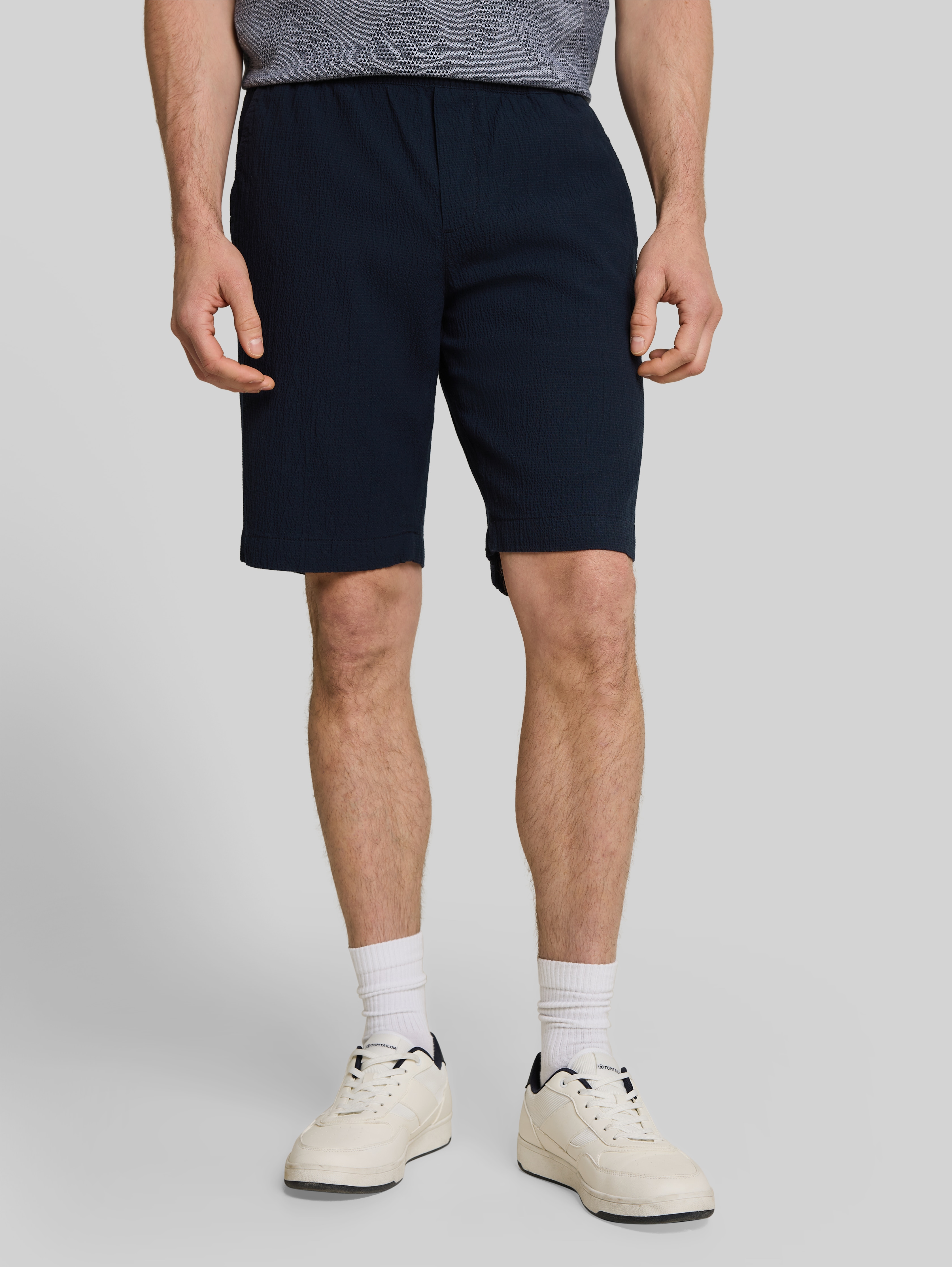 TENDERLOIN SEERSUCKER SHORTS NAVY シアサッカー Seersucker shorts with elasticated waistband in blue by Tom Tailor