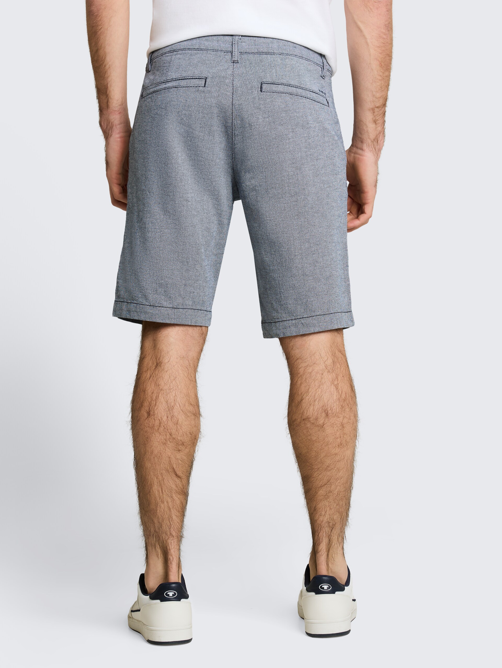 Chino-short met stretch - navy structure - Neklijn model-achteraanzicht