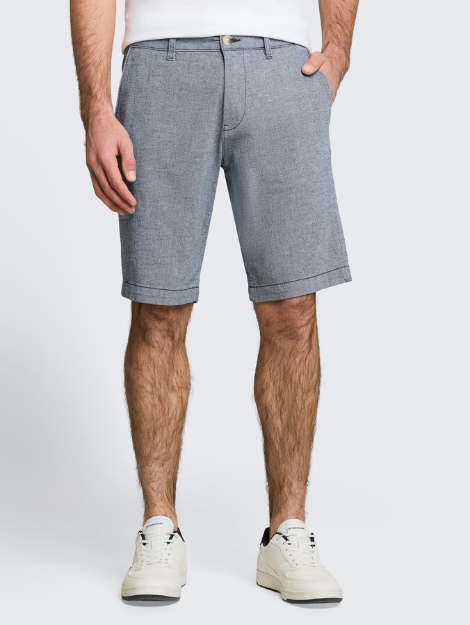Chino Shorts mit Stretch von Men, navy structure
