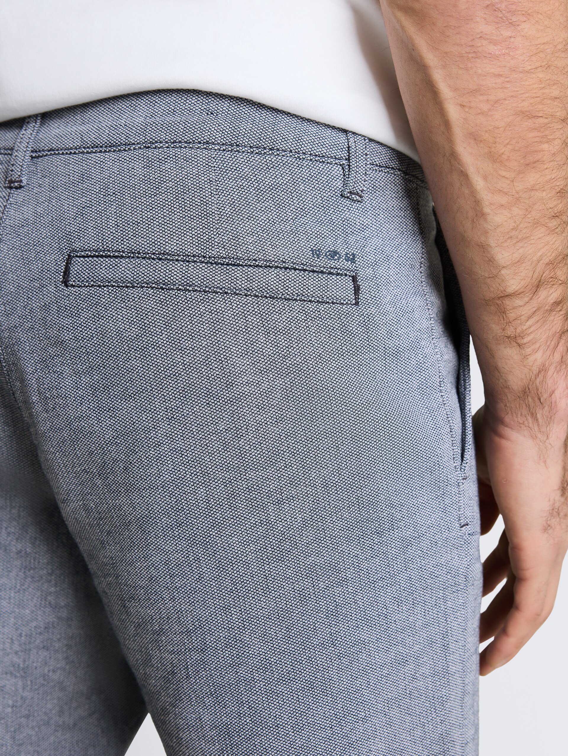 Chino-short met stretch - navy structure - Detailaanzicht model