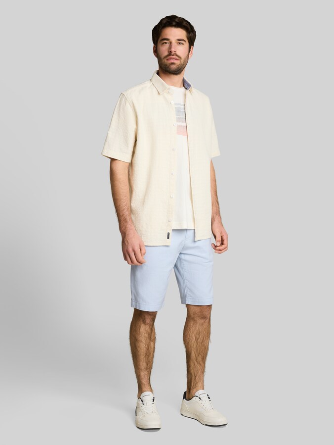 Chino Shorts mit Stretch von Men, light blue structure