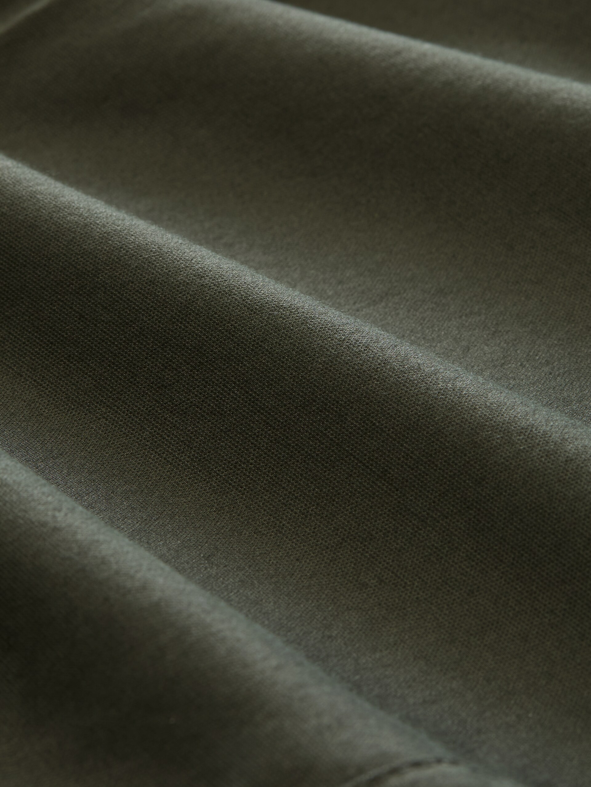 Chino Shorts mit Kordelzug - deep leaf green - Material-Ansicht