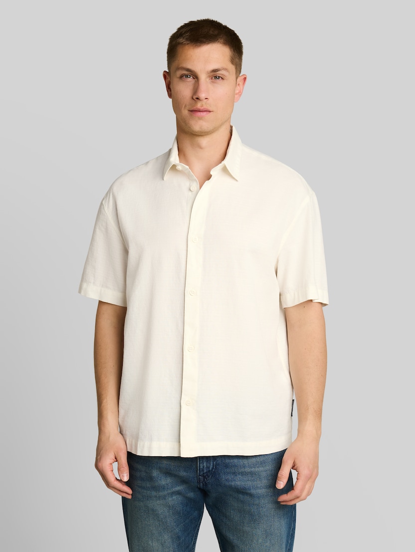 Loose Fit Kurzarmhemd aus Baumwolle von Denim Male, Wool White