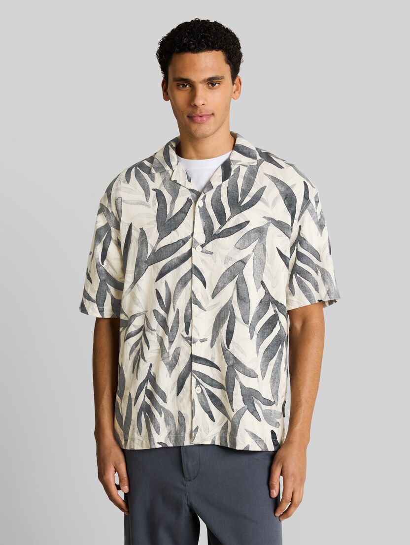 Loose Fit Resort Kurzarmhemd mit Muster von Denim Male, white black watery leaf print