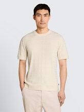 Strickpullover mit Rippstruktur - Gardenia White - Ausschnitt Model-Vorderansicht