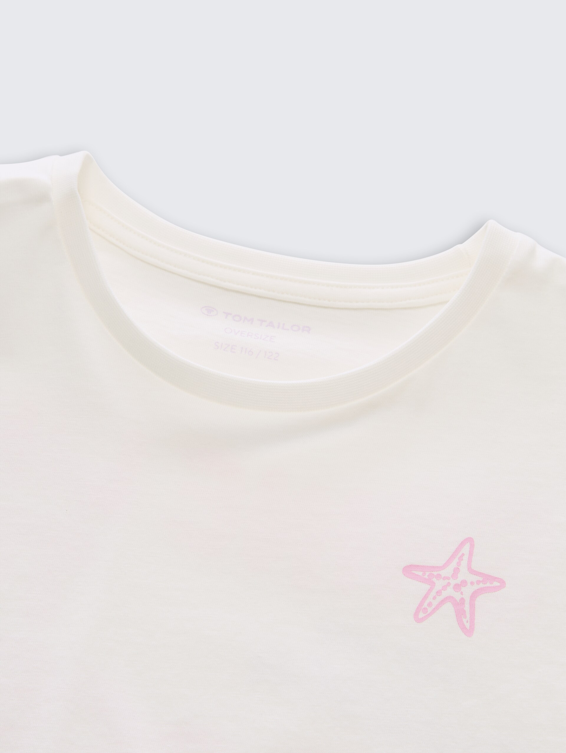 Oversize T-Shirt mit Rückenprint - Whisper White - Detail-Model-Ansicht