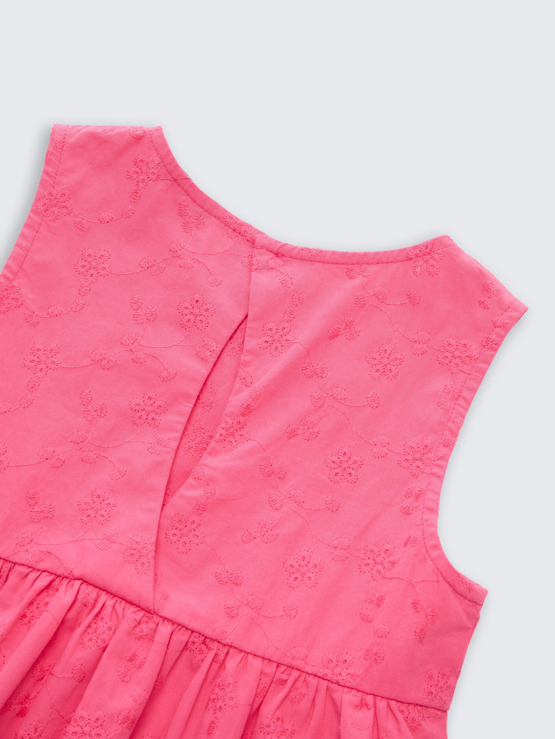 Minijurk met borduursel - Flashy Pink - Detailaanzicht model